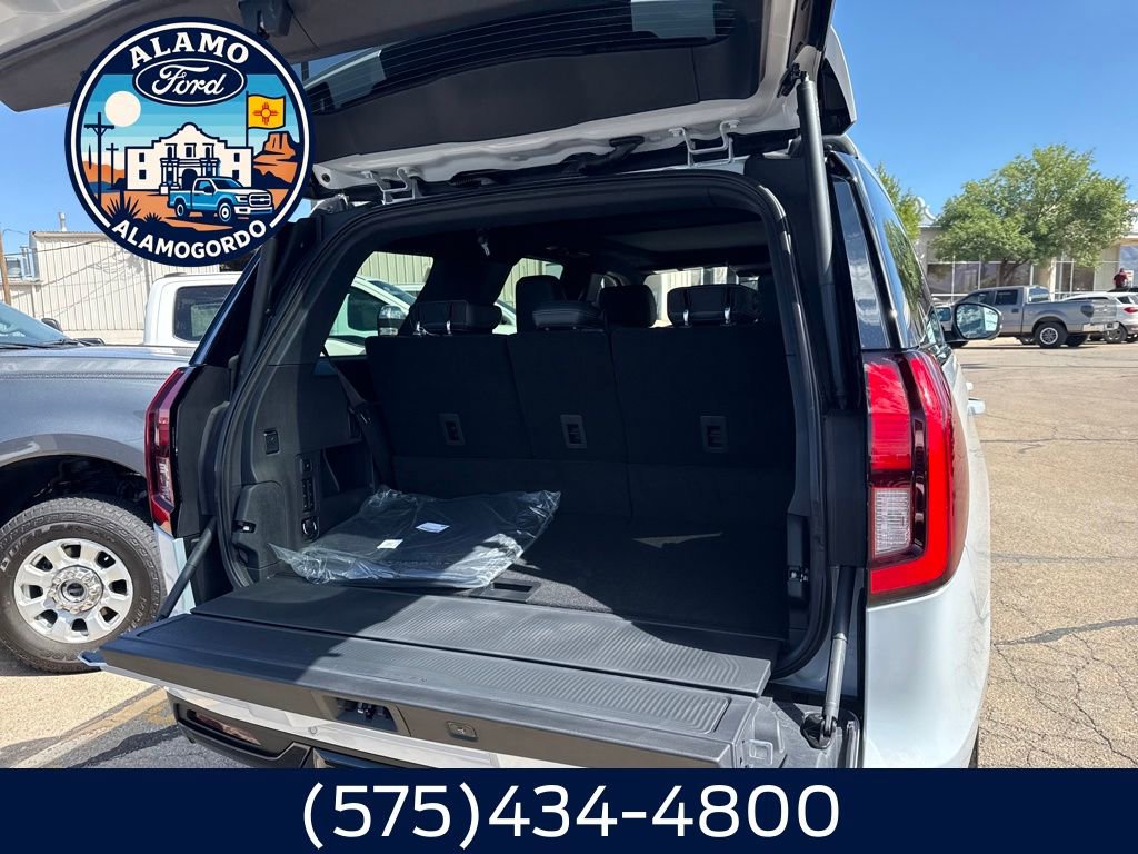 New 2025 Ford Expedition Platinum w/ Stealth Performance Package AWD/4WD image 14