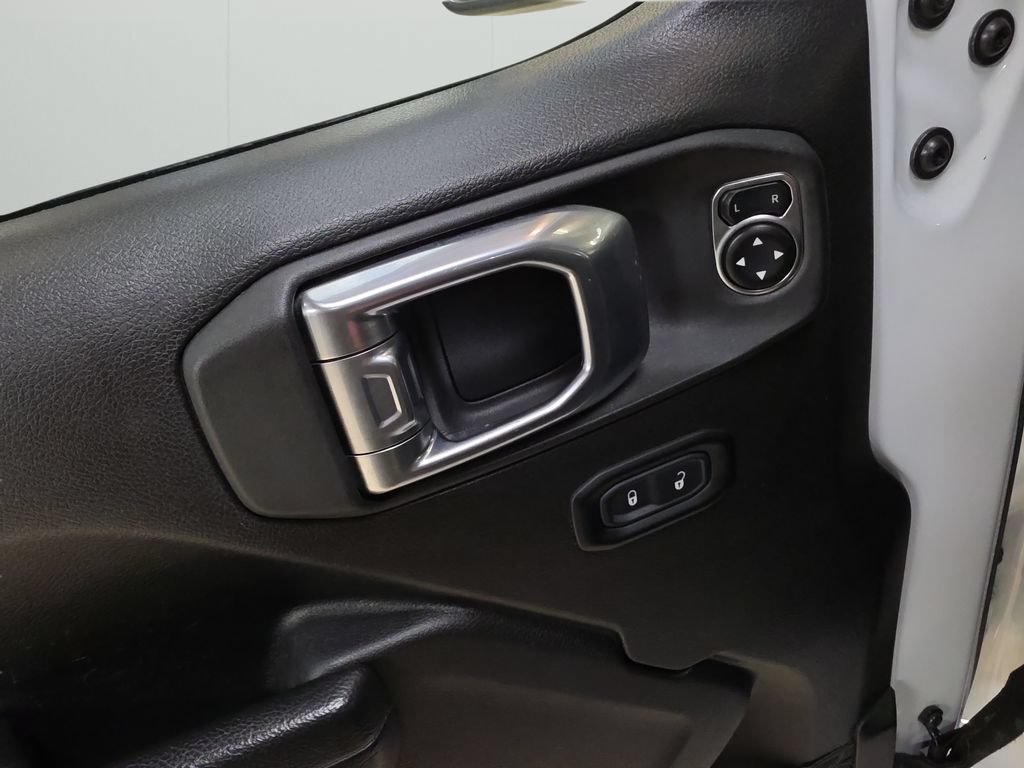 Used 2024 Jeep Wrangler Unlimited Sport AWD/4WD image 14