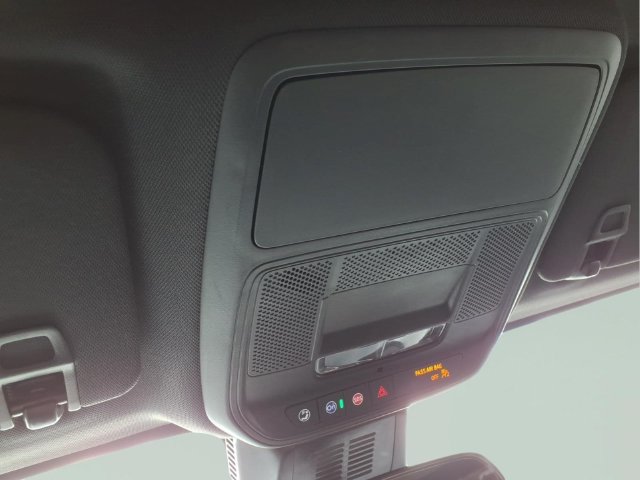 Used 2026 Chevrolet Equinox LT FWD image 22