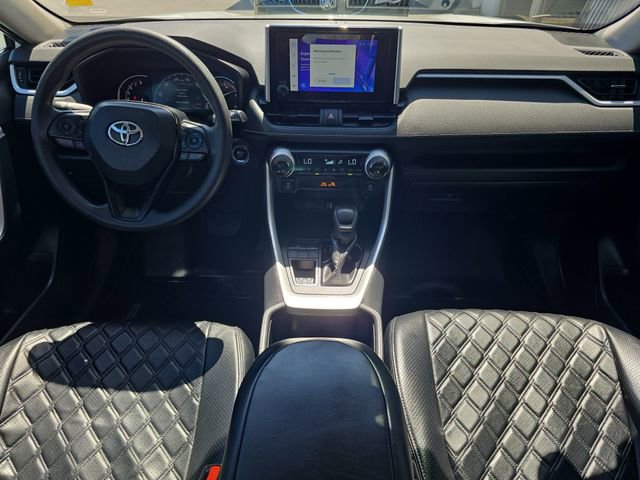 Used 2024 Toyota RAV4 XLE w/ Convenience Package image 11