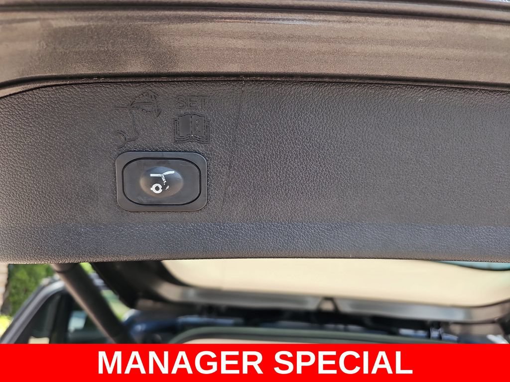 Used 2019 Ford Escape SEL AWD/4WD image 13