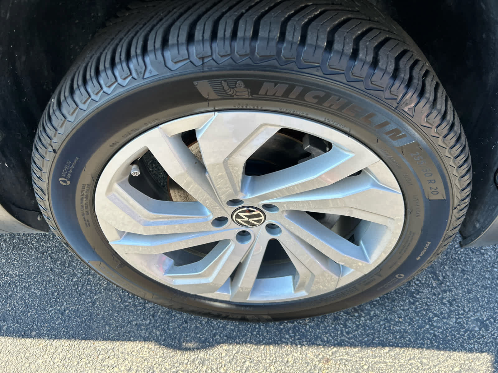 Used 2023 Volkswagen Atlas SE AWD/4WD image 9