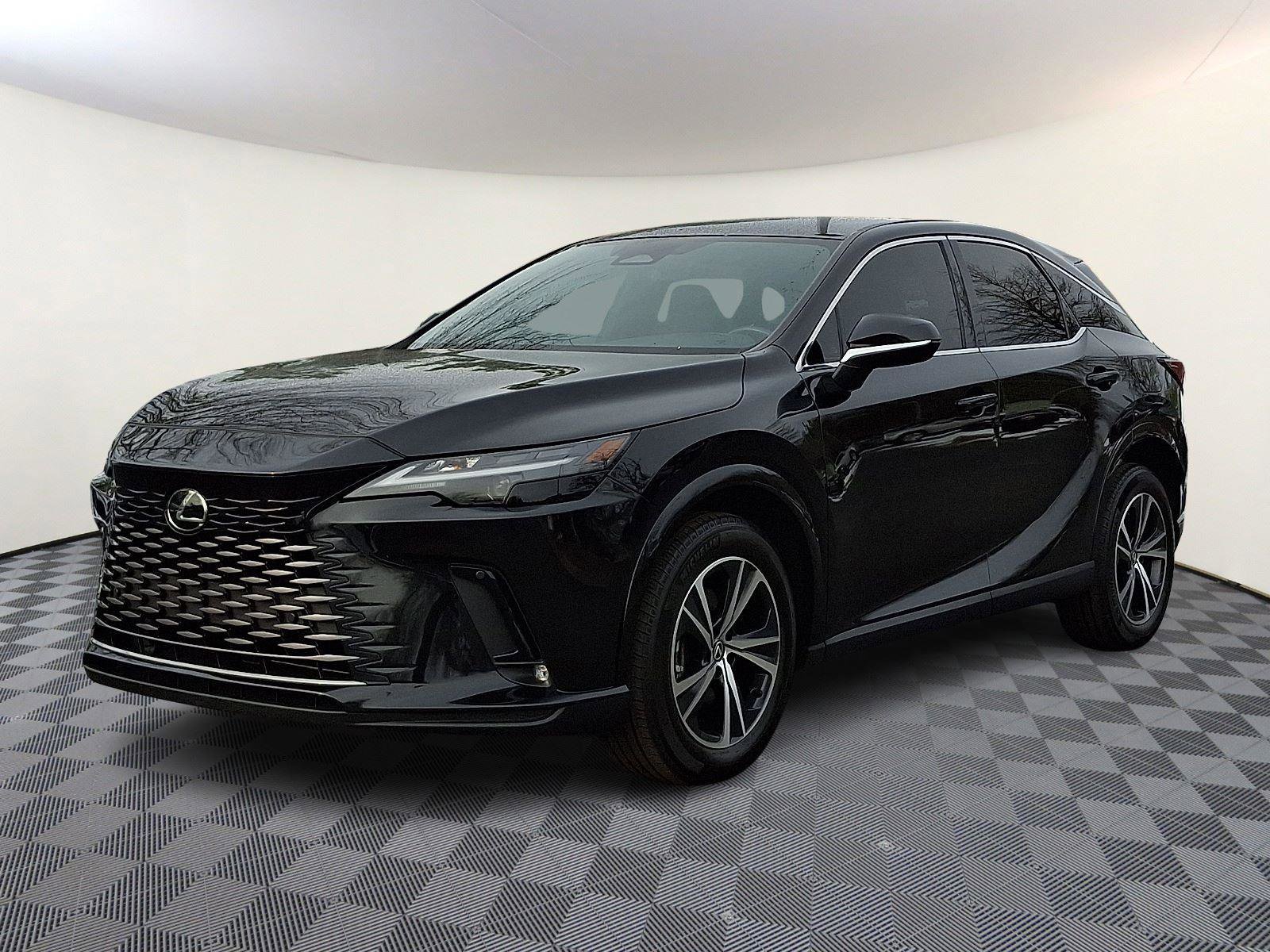 Used 2024 Lexus RX 350 FWD w/ Technology Package image 3
