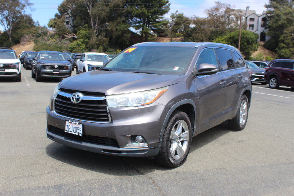 Used 2014 Toyota Highlander Limited FWD image 3