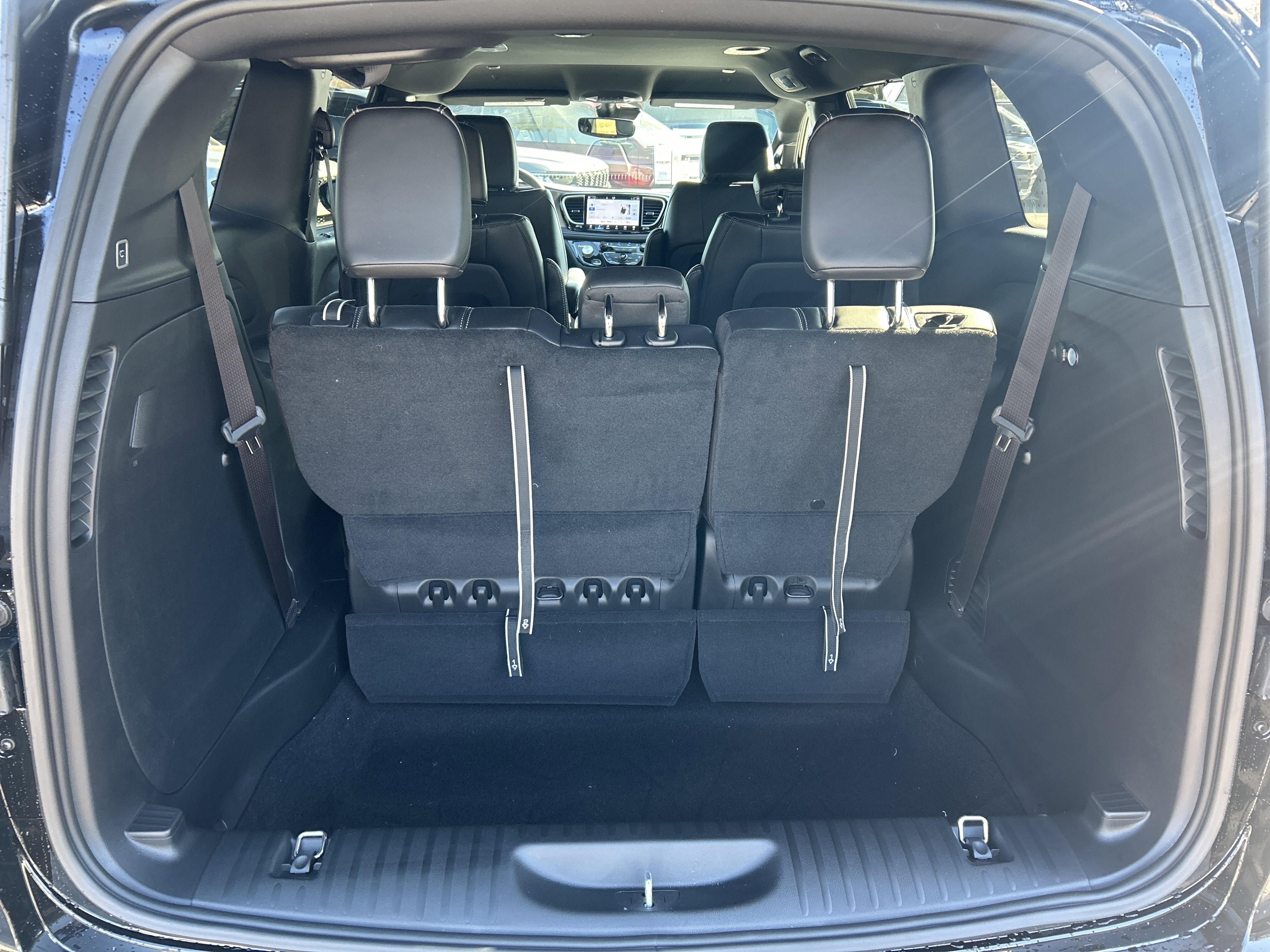 New 2026 Chrysler Pacifica Select image 28