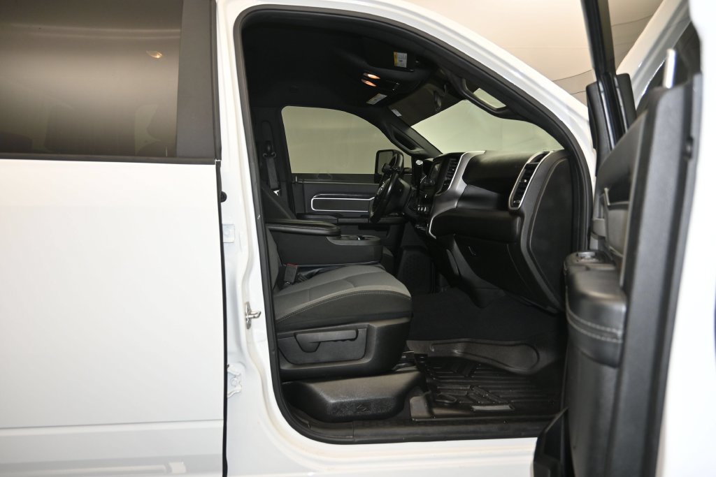 Used 2021 RAM 2500 Big Horn AWD/4WD image 25