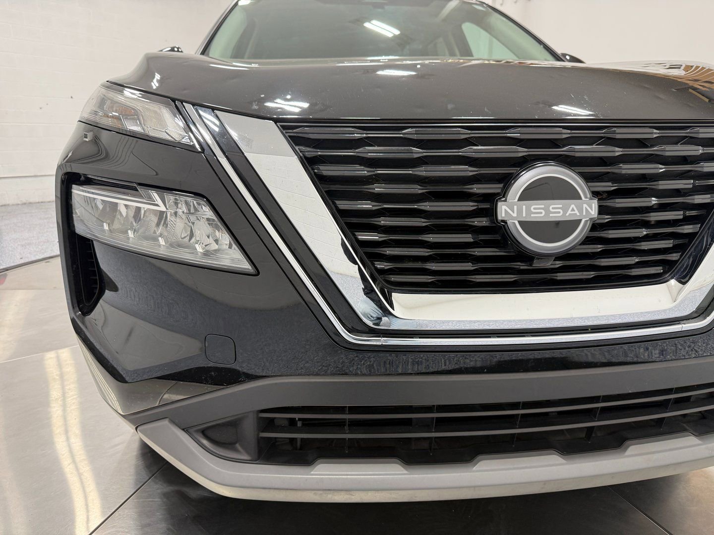 Used 2022 Nissan Rogue SV image 51