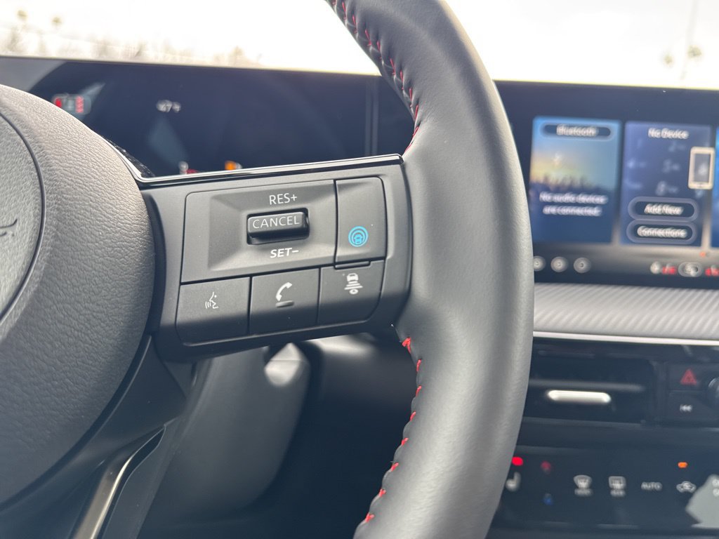 New 2026 Nissan Kicks SR w/ SR Premium Package FWD image 17