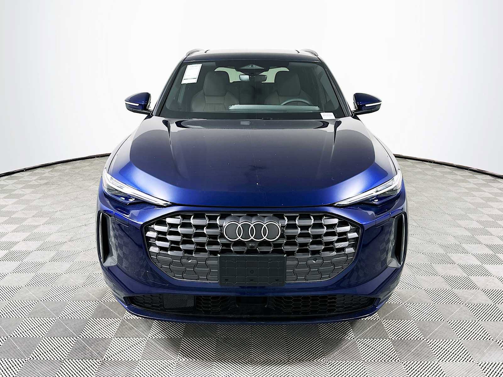 New 2025 Audi Q5 Prestige image 3