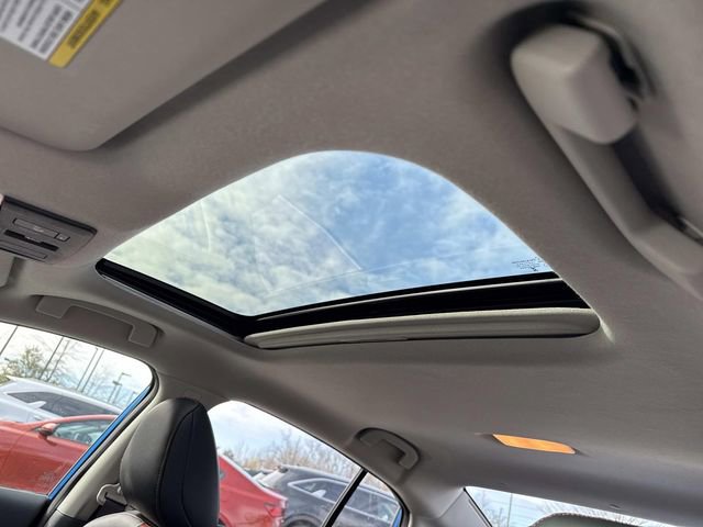 Used 2024 Nissan Sentra SR w/ SR Premium Package image 16