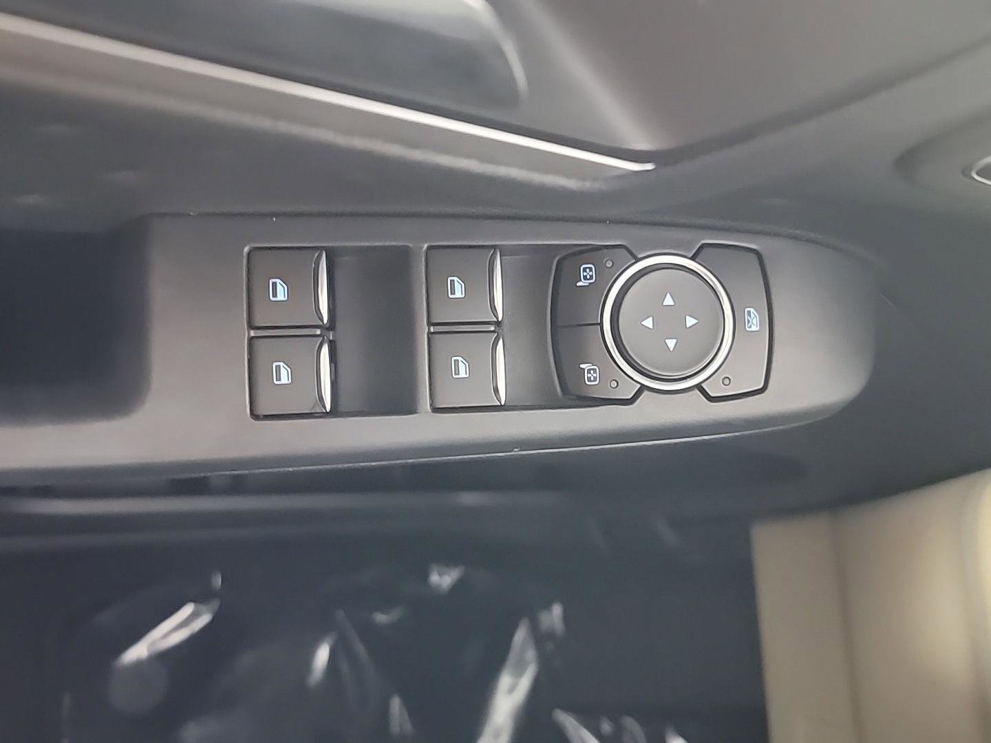 Used 2020 Ford Escape SEL FWD image 26