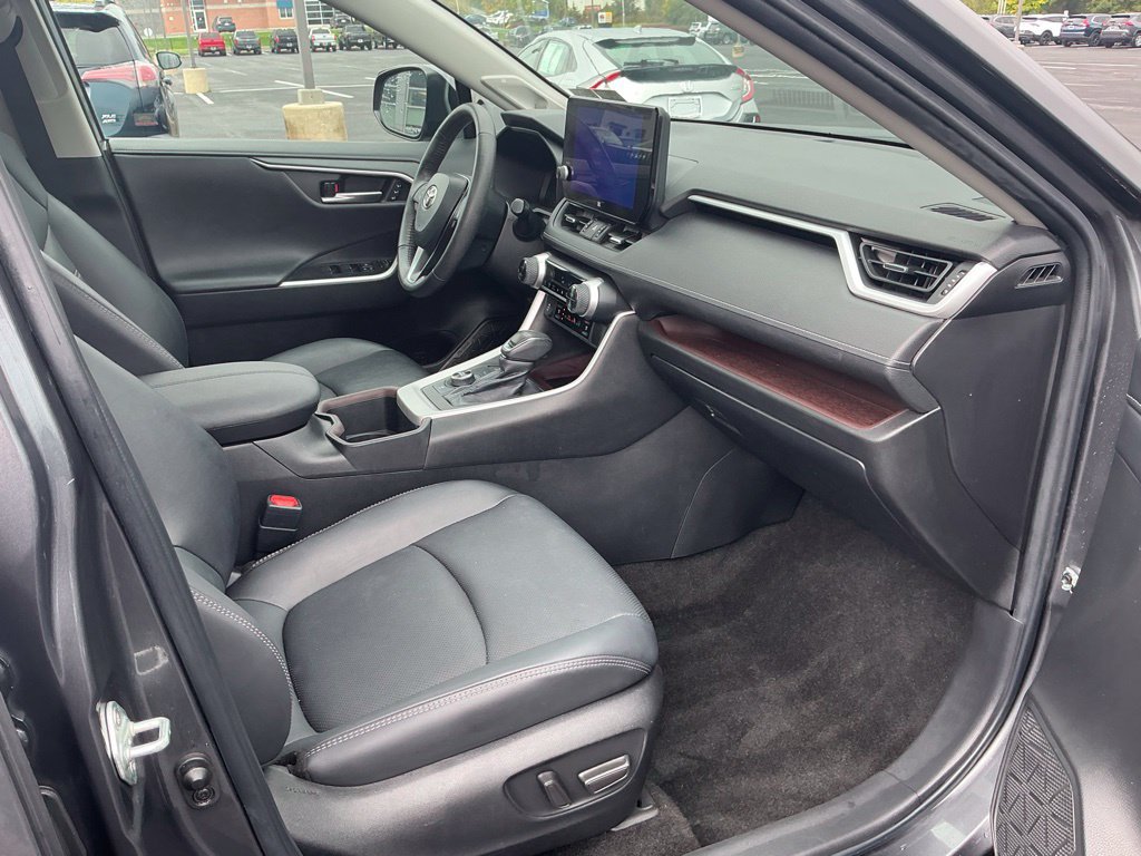 Certified 2023 Toyota RAV4 Limited AWD/4WD image 33