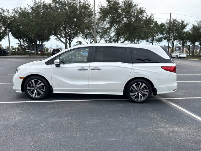 Certified 2024 Honda Odyssey Touring image 7