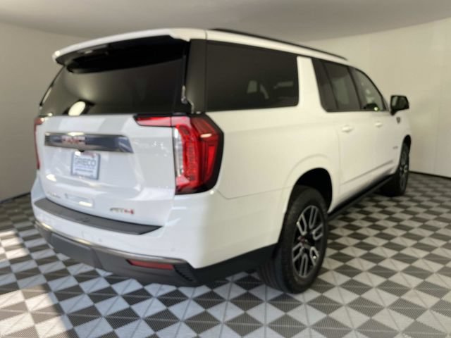 Used 2023 GMC Yukon XL AT4 w/ AT4 Premium Package AWD/4WD image 9