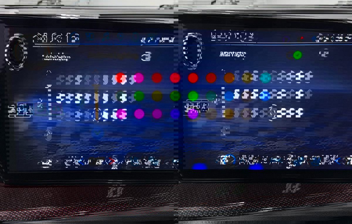 Used 2024 Chevrolet Traverse RS w/ LPO, Floor Liner Package image 36