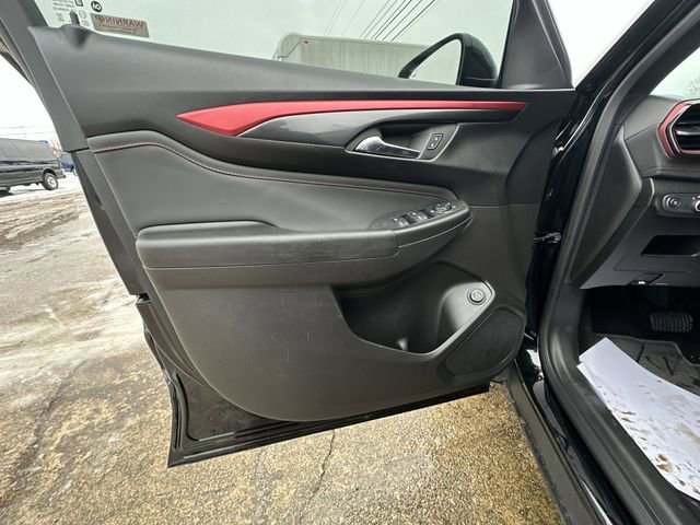 Certified 2025 Chevrolet TrailBlazer RS w/ Convenience Package image 23