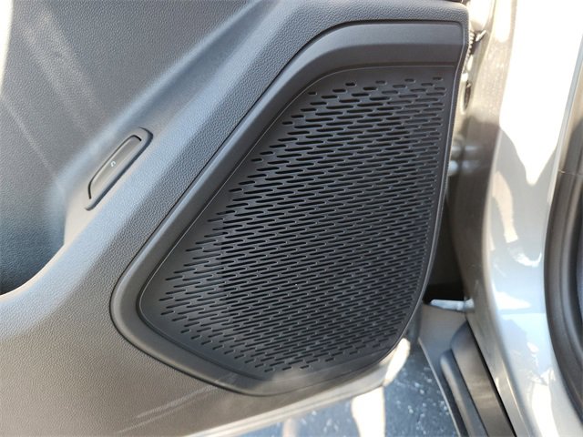 Used 2026 Chevrolet Traverse LT w/ Driver Confidence Package image 22