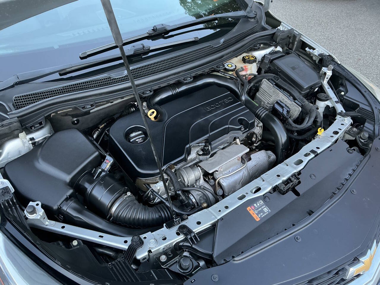 Used 2018 Chevrolet Cruze LT FWD image 32