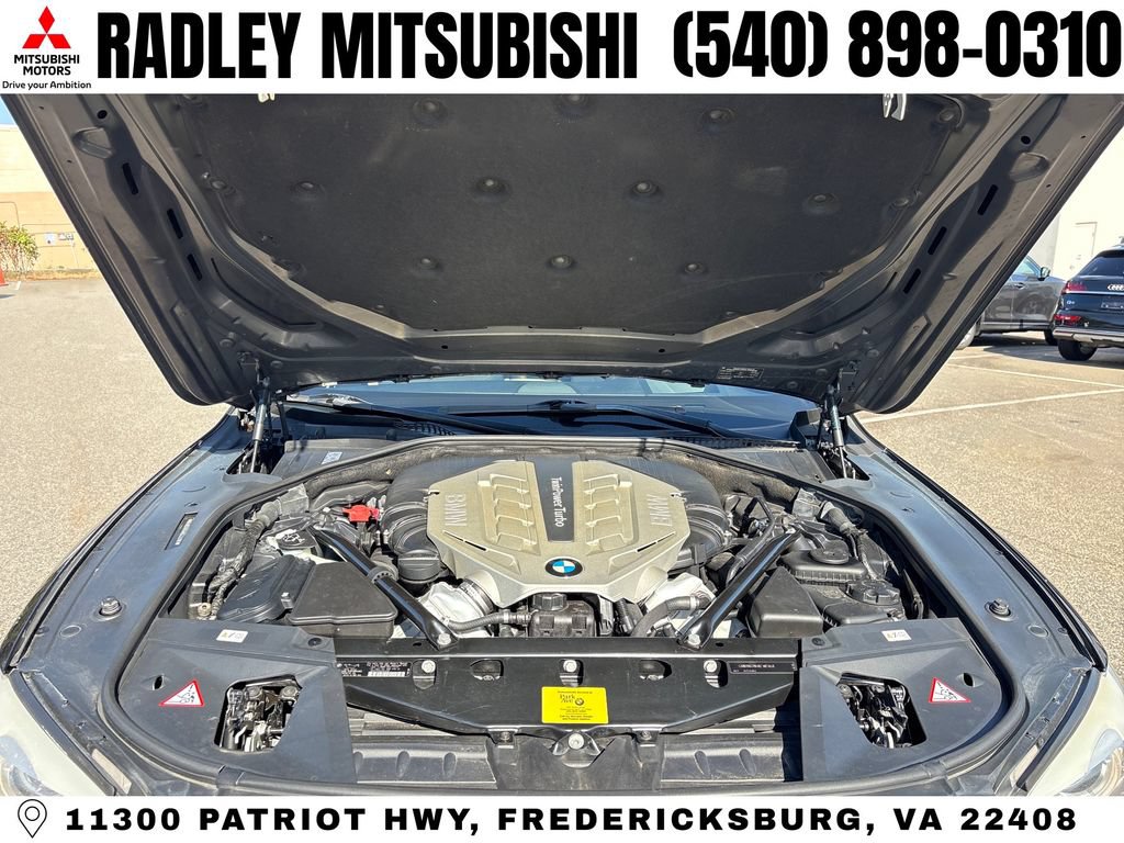 Used 2011 BMW 750Li xDrive AWD/4WD image 16