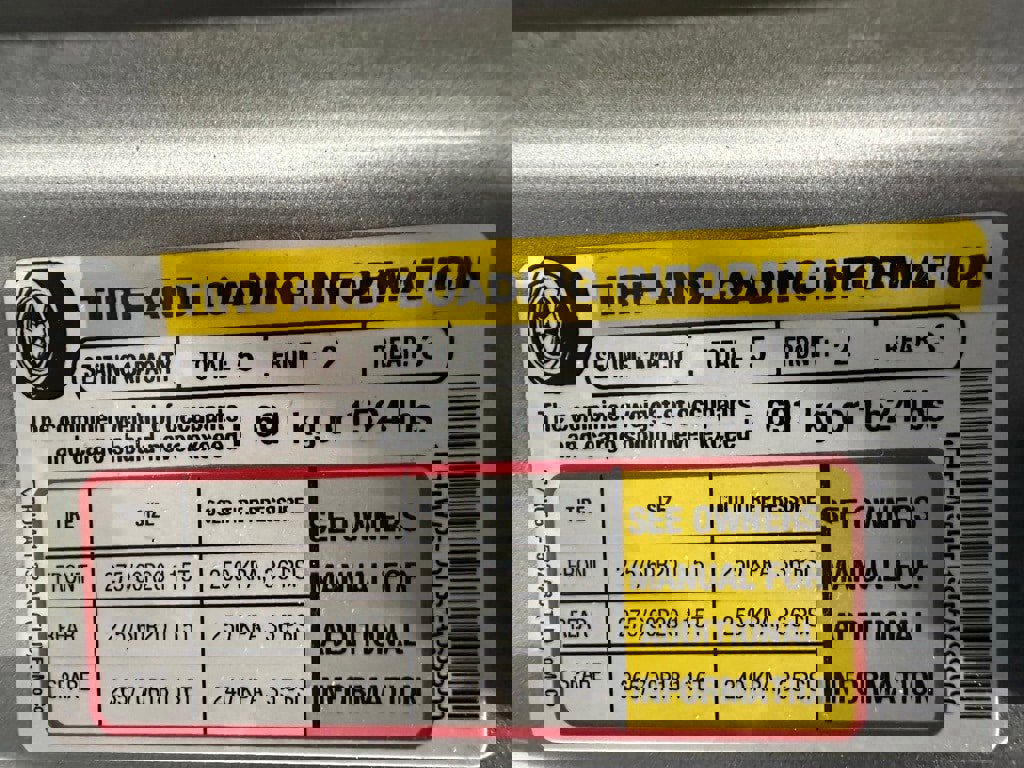 Used 2025 Ford F150 Lariat w/ Equipment Group 501A Mid image 12