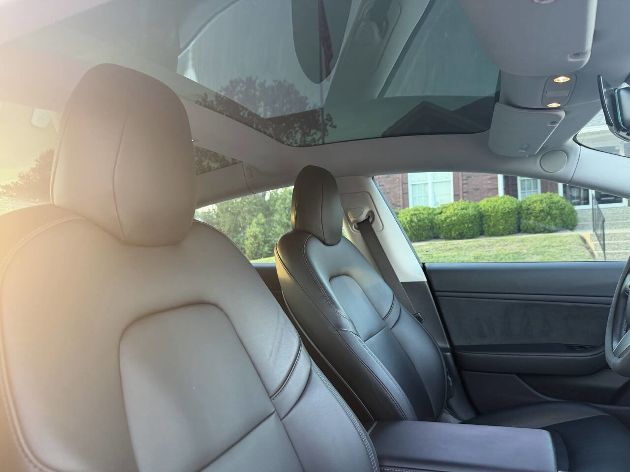 Used 2018 Tesla Model 3 Long Range RWD image 27