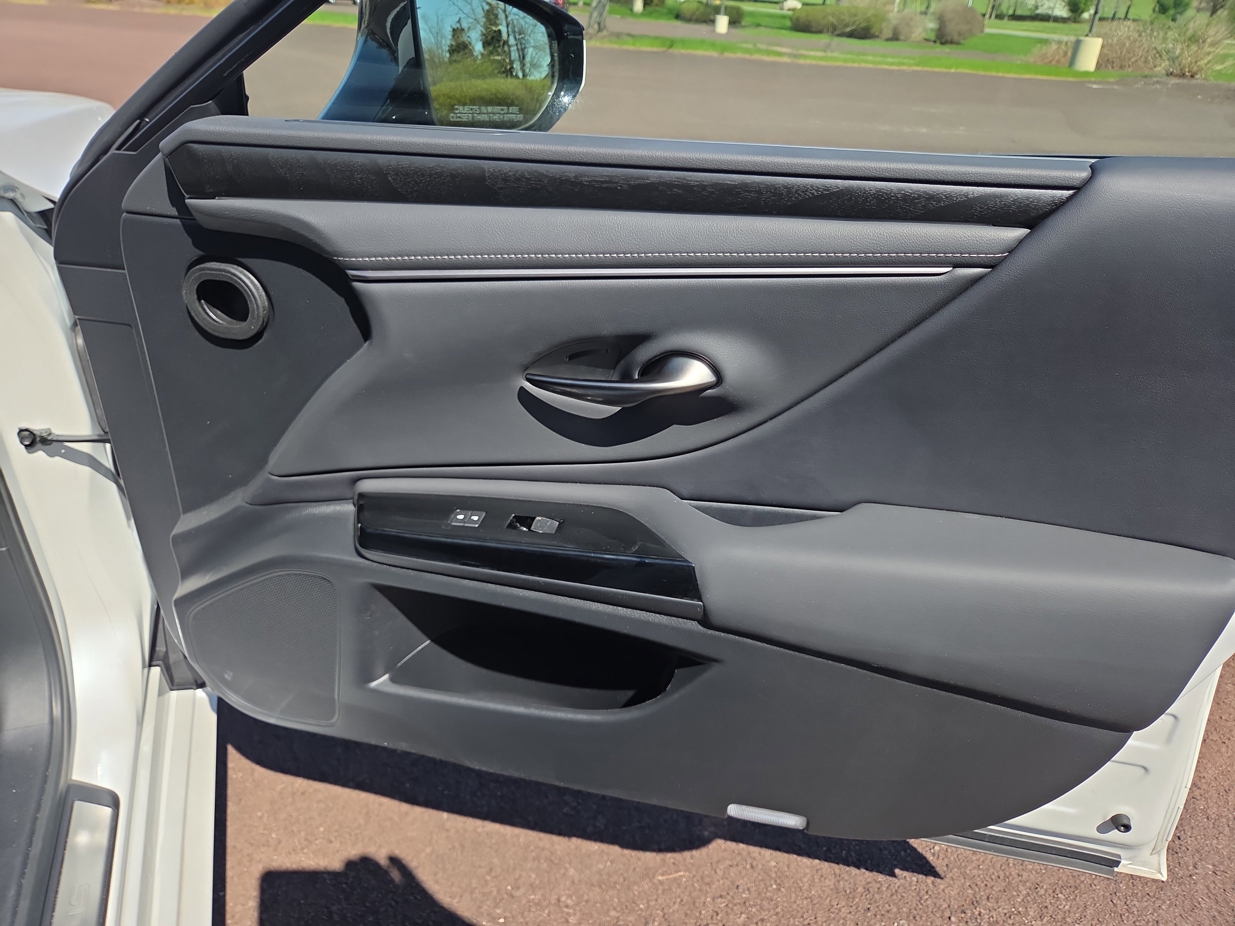 Certified 2023 Lexus ES 350 w/ Premium Package image 17