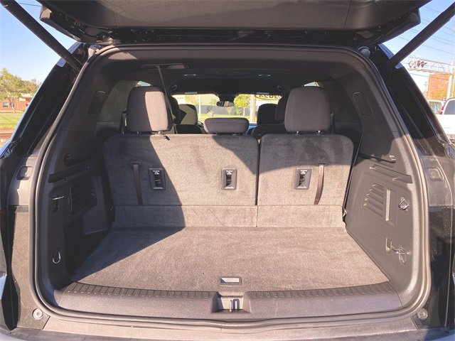 Used 2024 Chevrolet Traverse LT image 25
