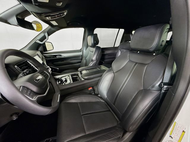 Used 2025 Jeep Wagoneer Series II AWD/4WD image 20