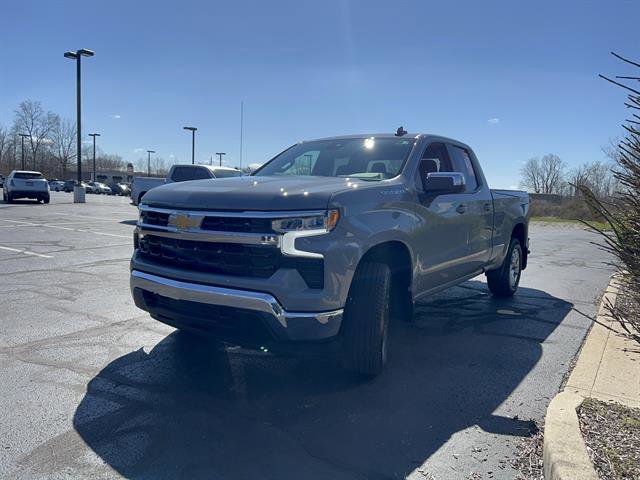 Used 2024 Chevrolet Silverado 1500 LT w/ Protection Package image 3
