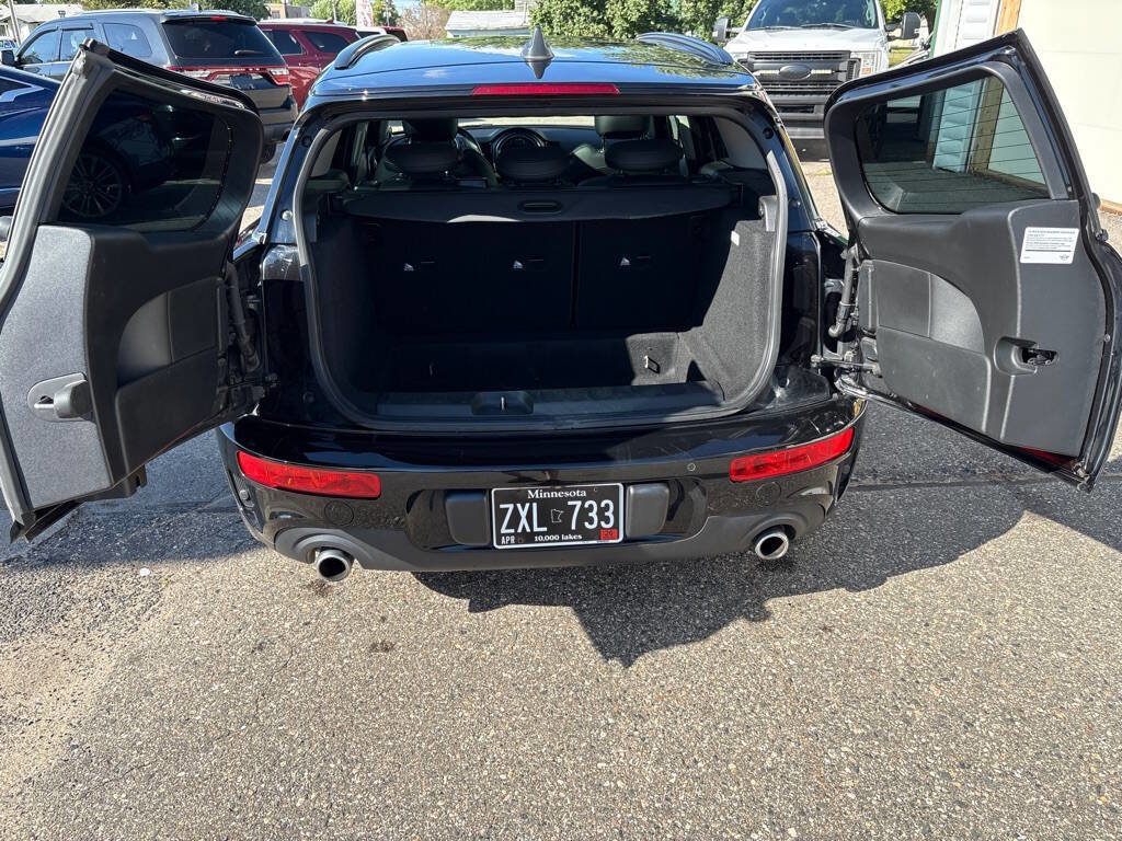 Used 2019 MINI Cooper Clubman S w/ Premium Package image 20