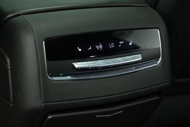 Used 2022 Cadillac Escalade ESV Sport Platinum AWD/4WD image 31