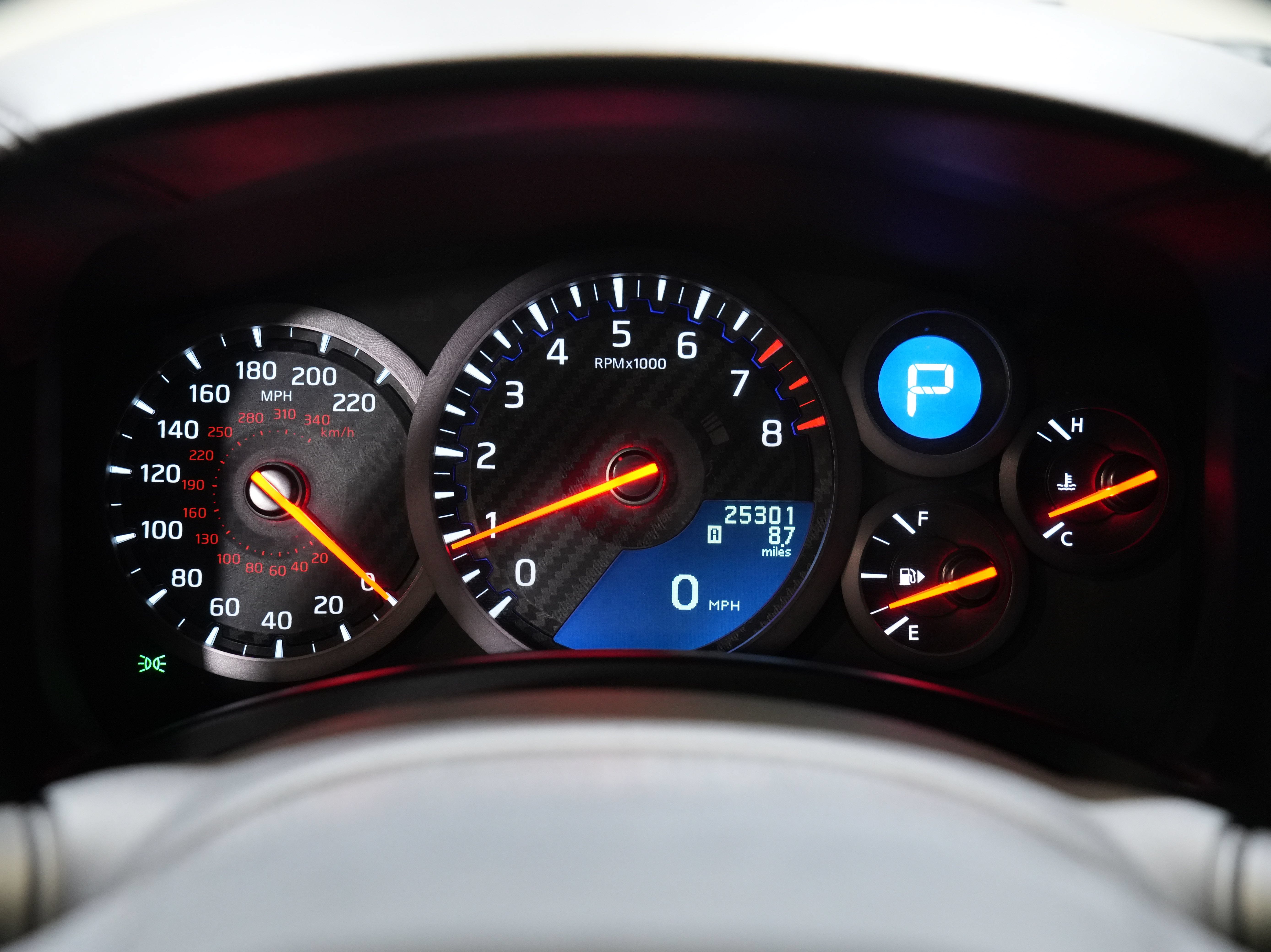 Used 2017 Nissan GT-R Premium AWD/4WD image 39