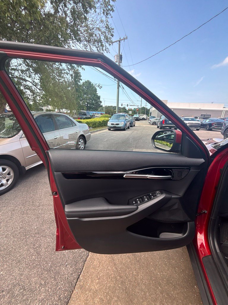 Certified 2025 Kia Seltos S AWD/4WD image 12
