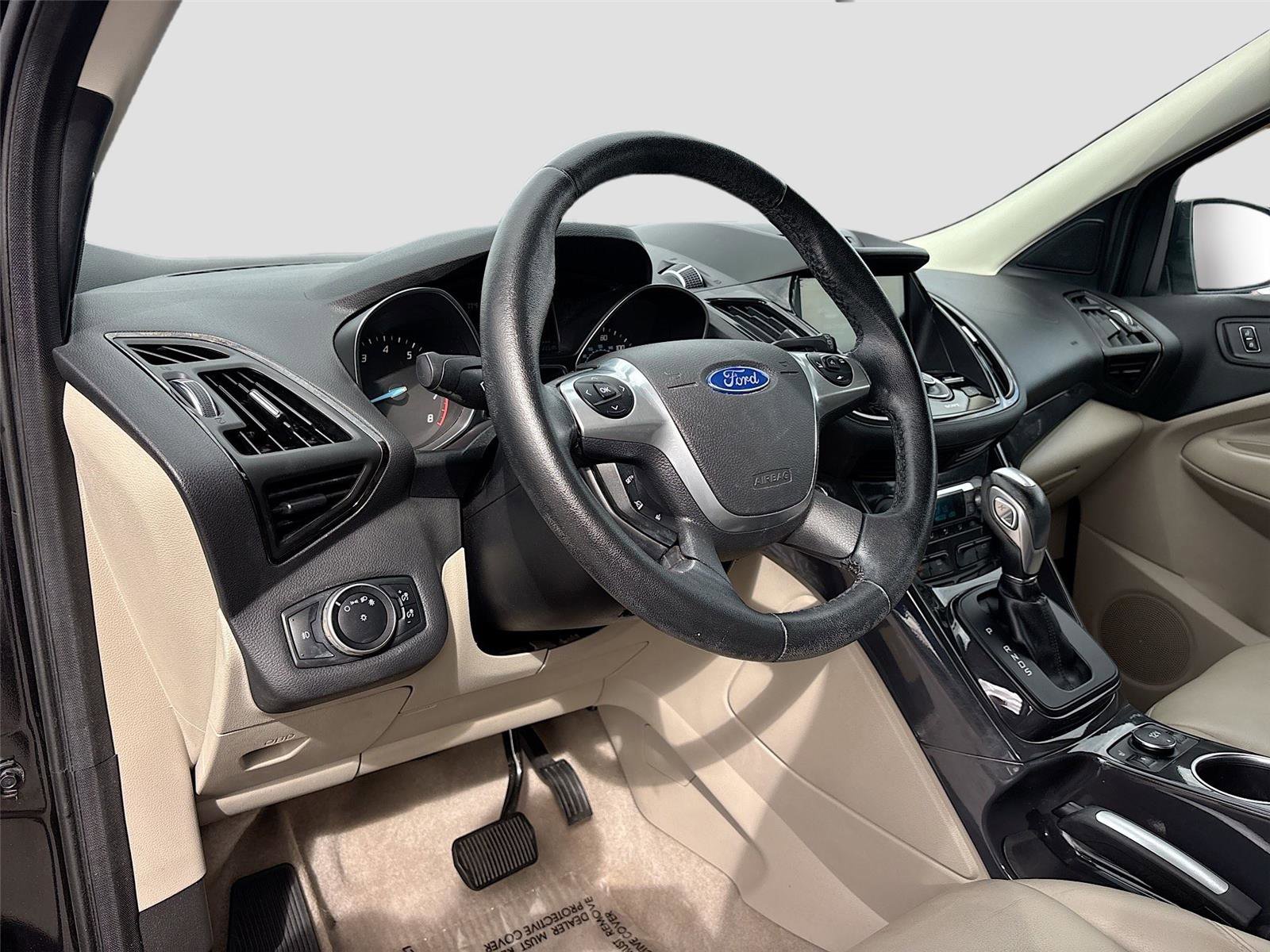 Used 2015 Ford Escape Titanium image 10