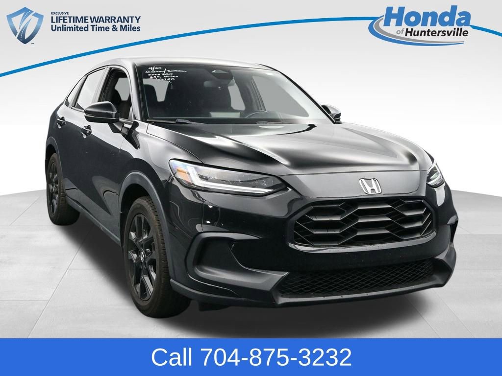 Used 2023 Honda HR-V Sport image 1