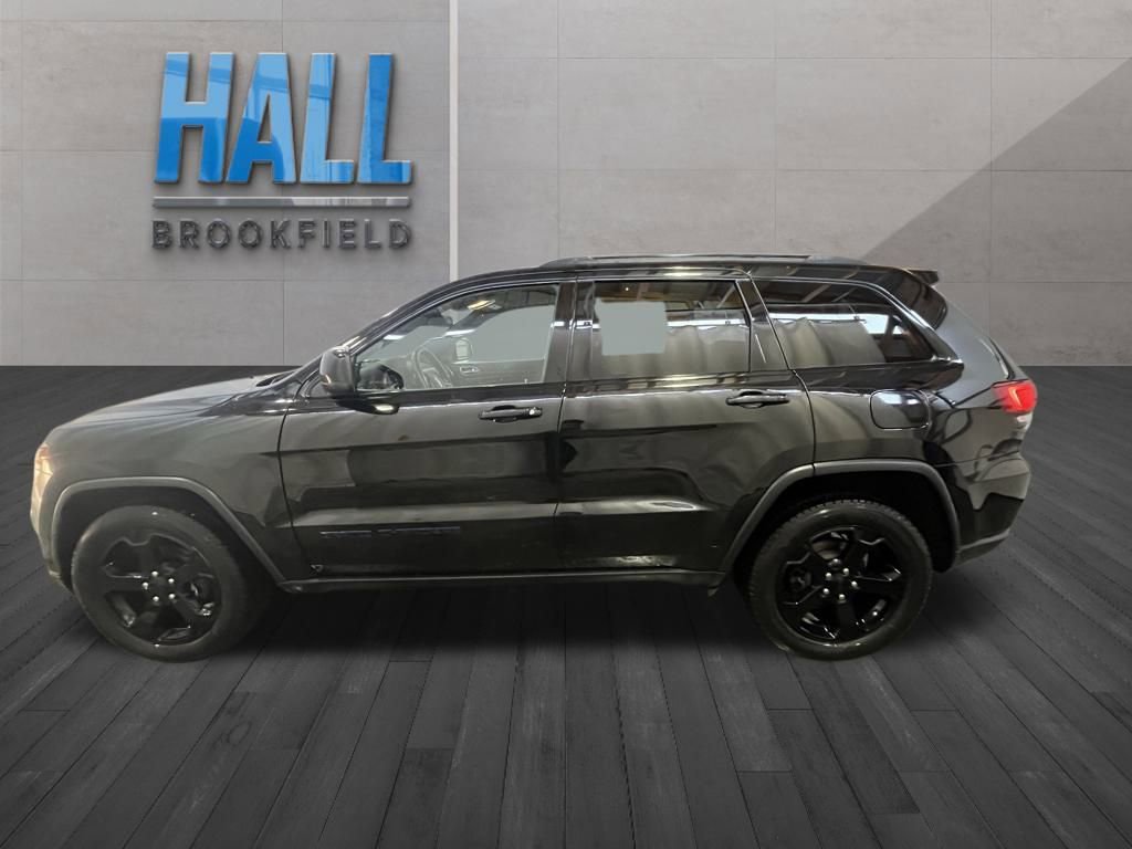 Used 2018 Jeep Grand Cherokee Laredo image 2