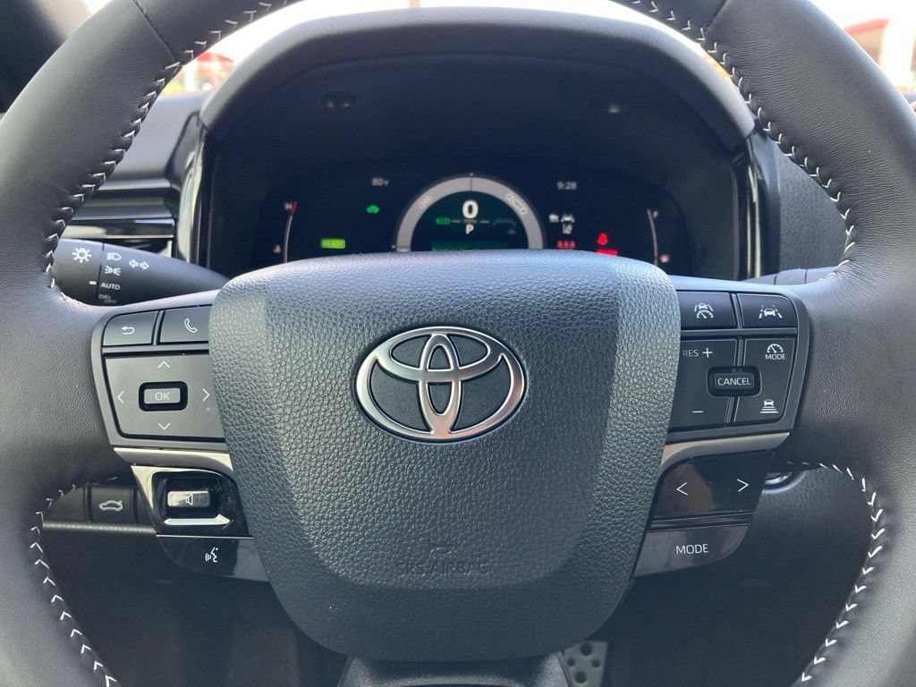 Certified 2026 Toyota Camry SE w/ Convenience Package FWD image 18