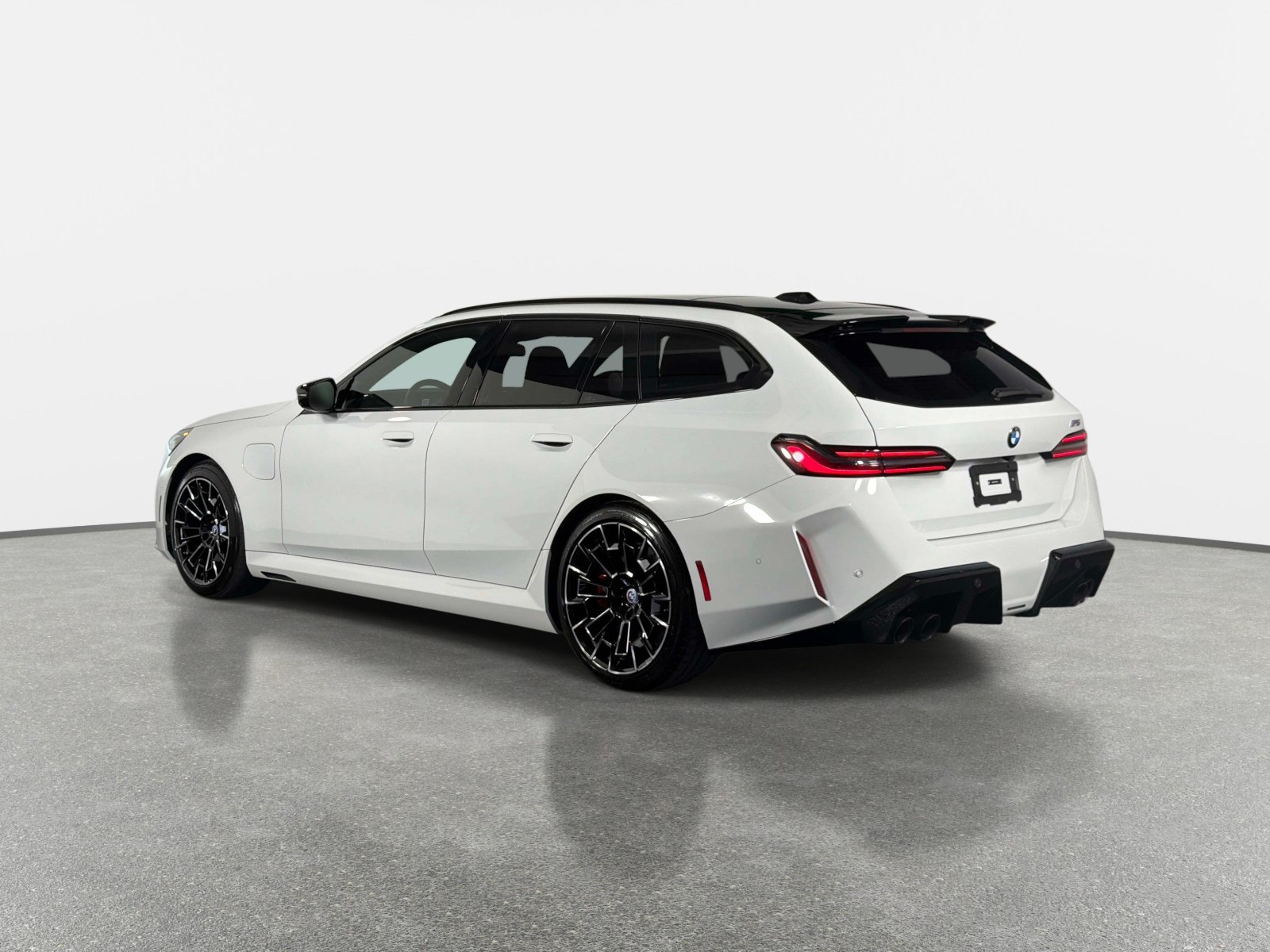 Used 2025 BMW M5 Touring AWD/4WD image 5