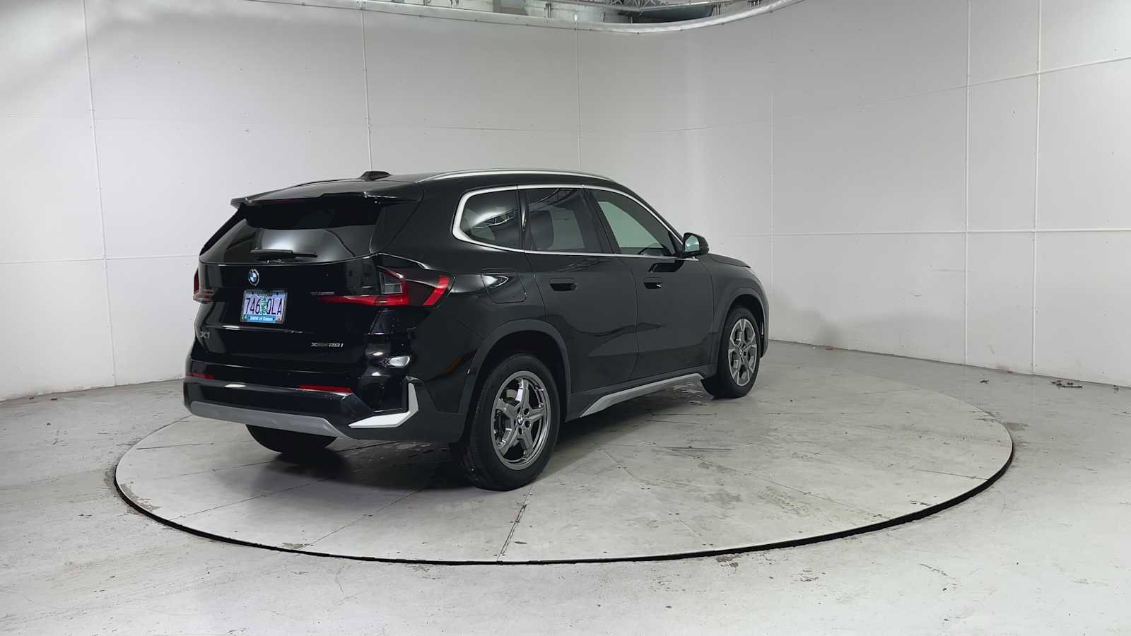 Used 2025 BMW X1 xDrive28i w/ Convenience Package image 2