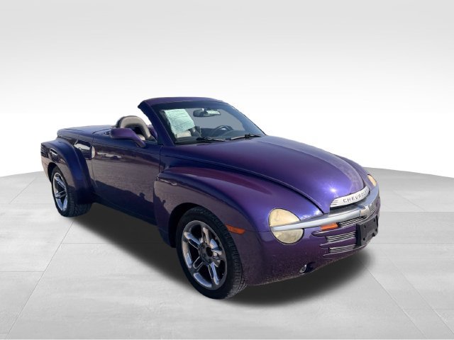 Used 2004 Chevrolet SSR w/ Preferred Equipment Group RWD image 3