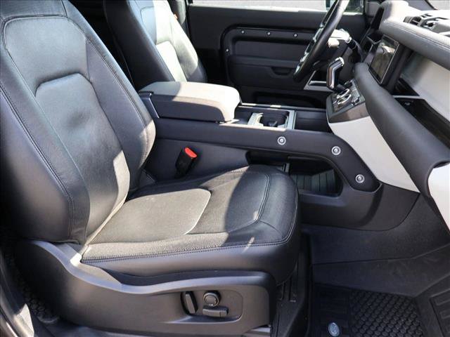 Used 2023 Land Rover Defender 90 X-Dynamic SE AWD/4WD image 26