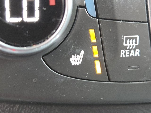 Used 2020 Chevrolet Traverse LT w/ Driver Confidence II Package AWD/4WD image 4