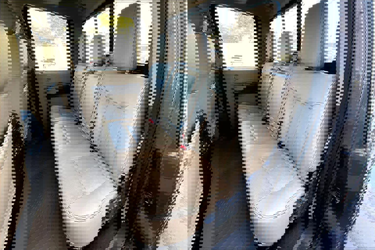 Used 2015 Ford F250 Lariat w/ Lariat Ultimate Package image 21