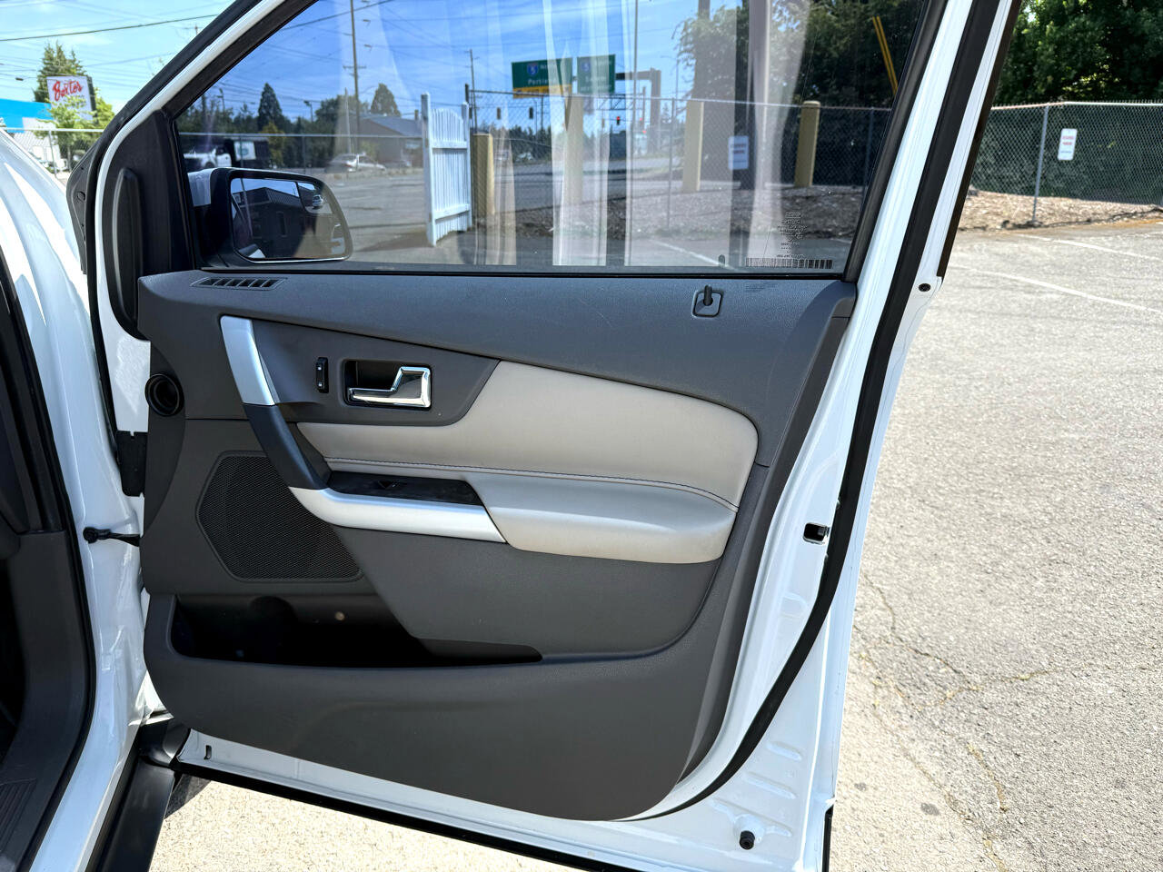 Used 2014 Ford Edge SEL w/ Equipment Group 205A image 19