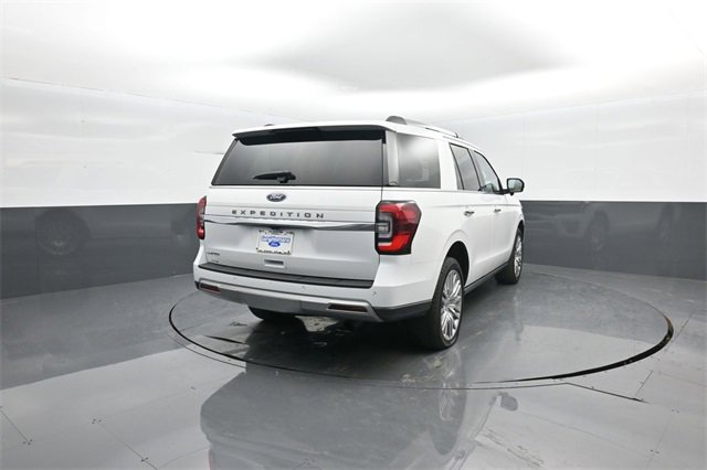 Used 2023 Ford Expedition Limited image 7