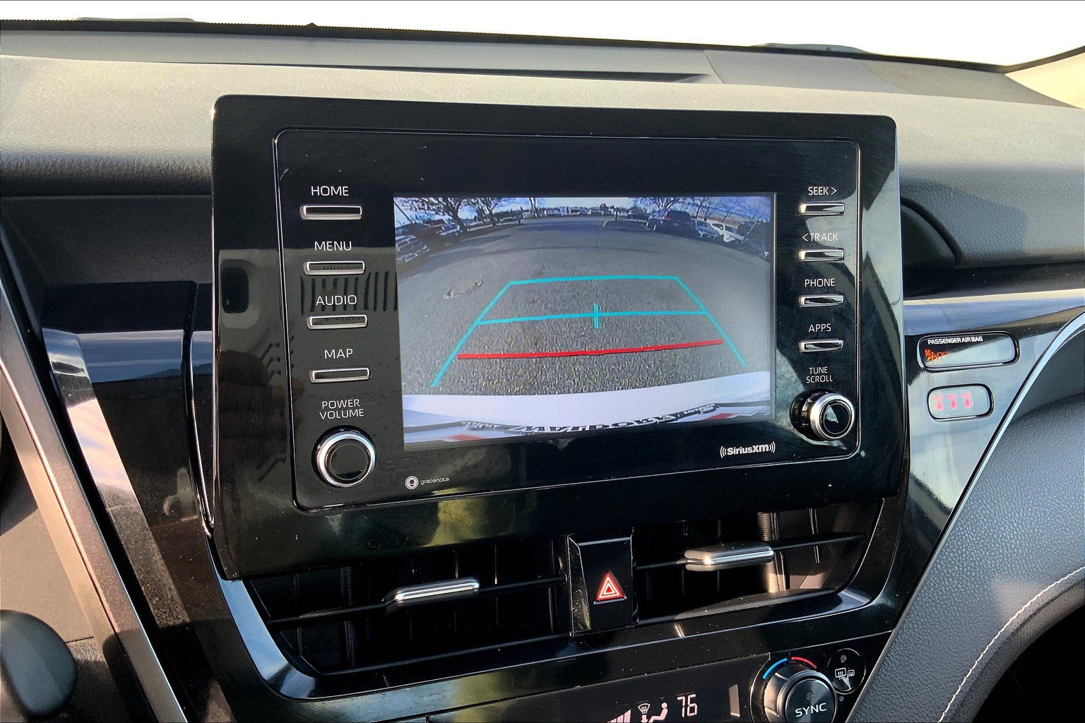 Used 2022 Toyota Camry SE FWD image 26