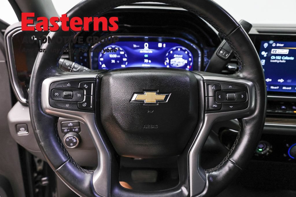 Used 2023 Chevrolet Silverado 1500 LT AWD/4WD image 12