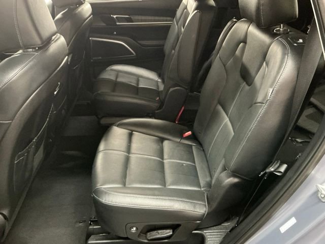 Used 2024 Kia Telluride SX image 10