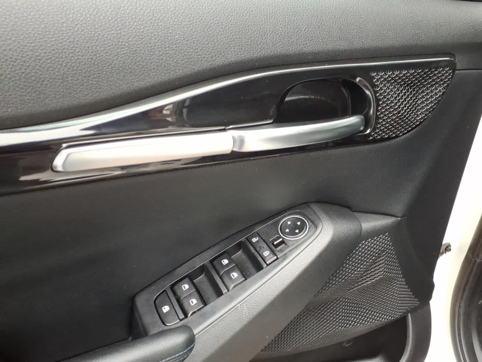 Used 2021 Kia Seltos S FWD image 13