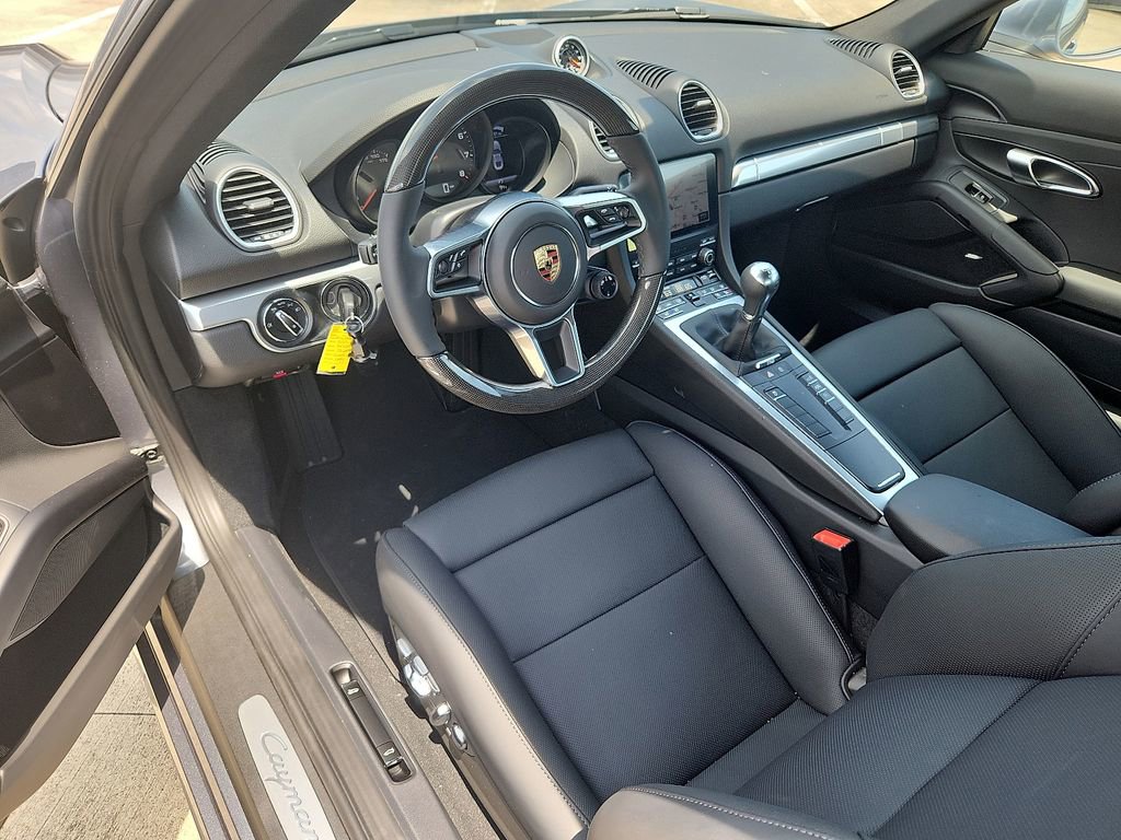 New 2025 Porsche 718 Cayman image 4